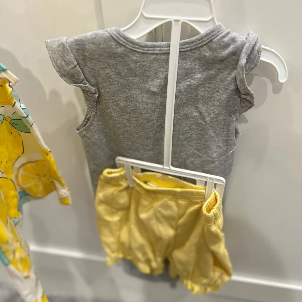 Carter's 3 Piece Set - Yellow Lemon Print Baby Romper and Onesie - 12M NWT - Picture 2 of 4